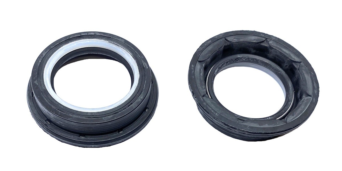 Power steering oil seal