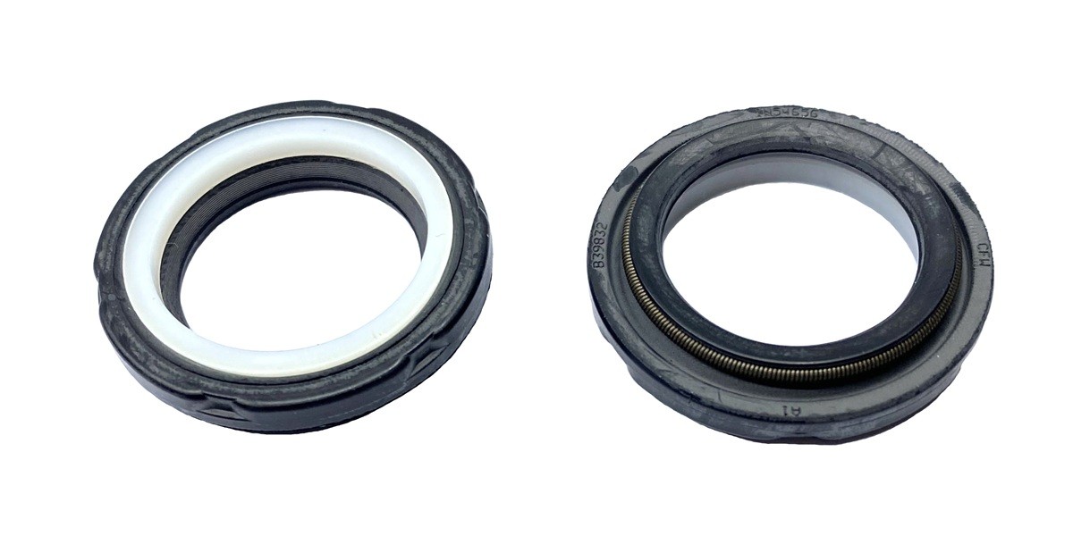 Power steering oil seal