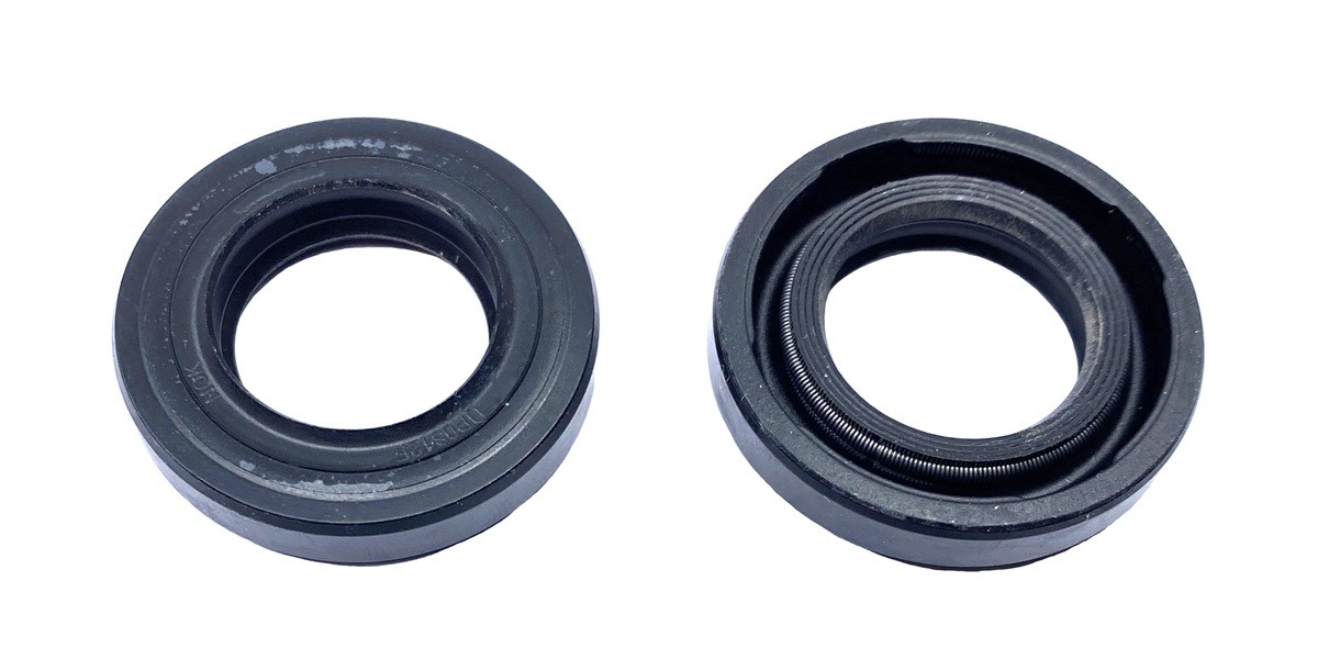 Power steering oil seal