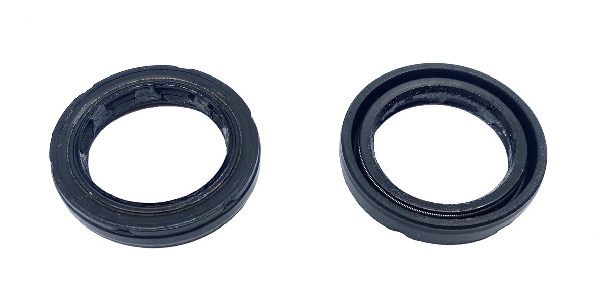 Power steering oil seal