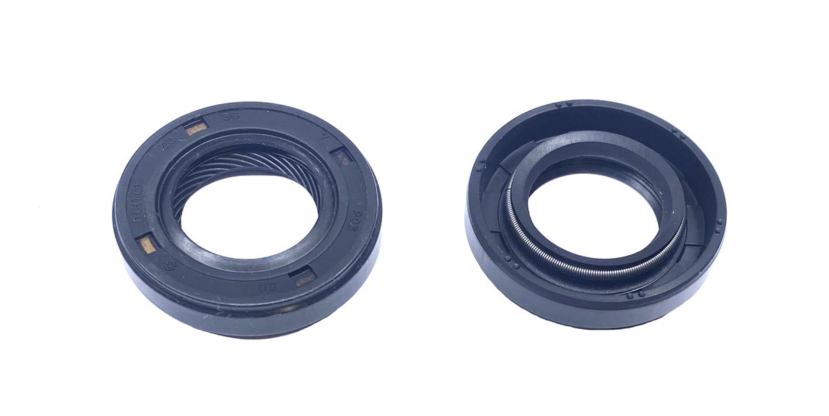 Power steering oil seal