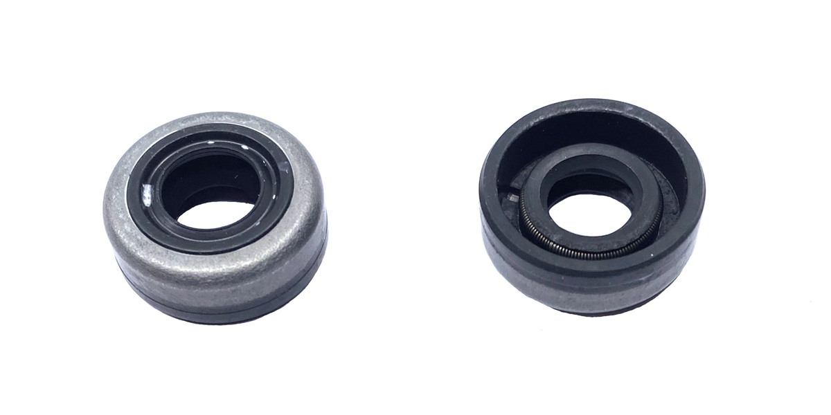 Power steering oil seal