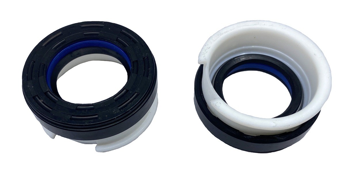 Power steering oil seal