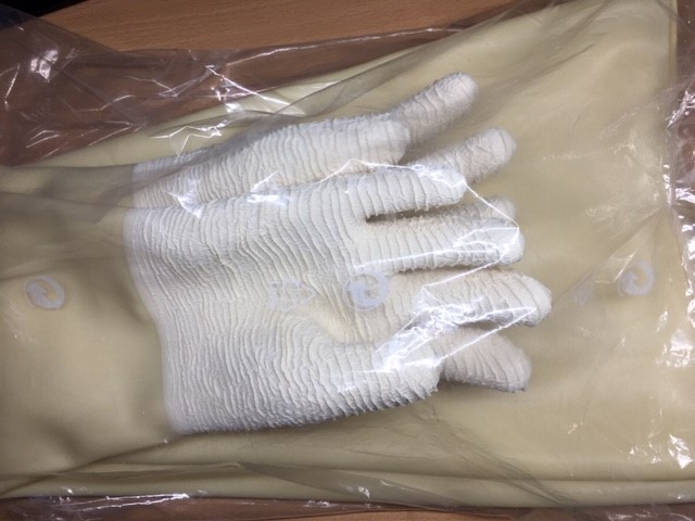 Rubber gloves