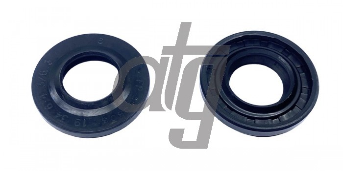 Power steering oil seal