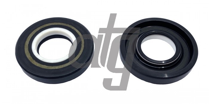 Power steering oil seal