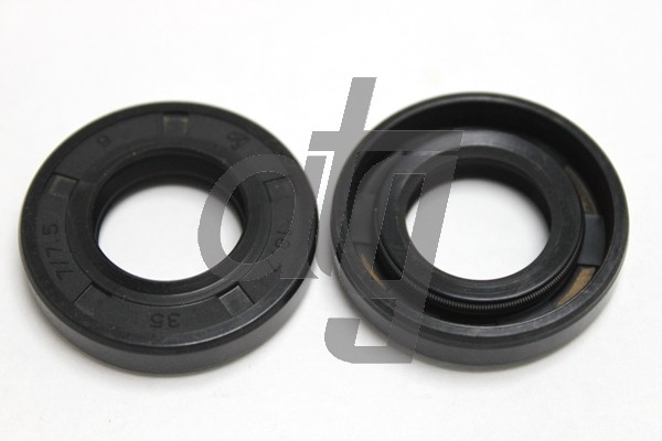 Power steering oil seal