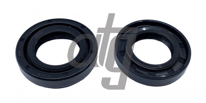 Power steering oil seal