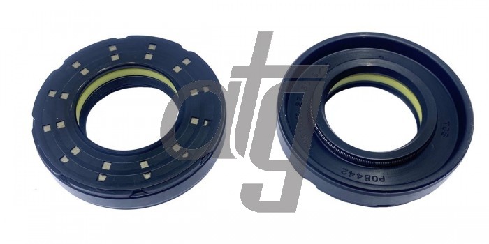 Power steering oil seal