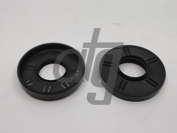 Power steering oil seal