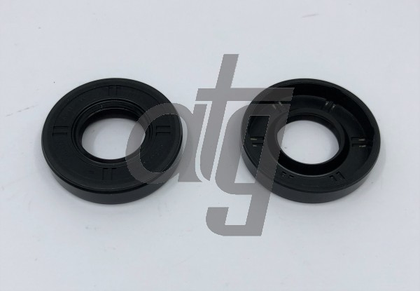 Power steering oil seal