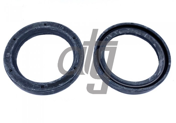 Power steering oil seal