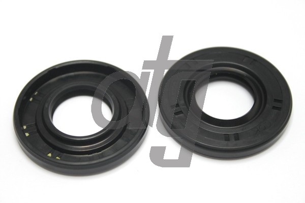 Power steering oil seal