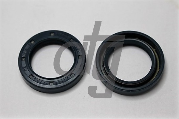 Power steering oil seal