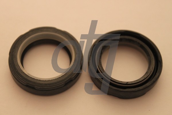 Power steering oil seal<br><br>