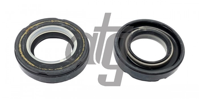 Power steering oil seal