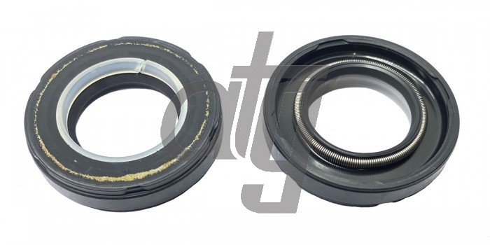 Power steering oil seal