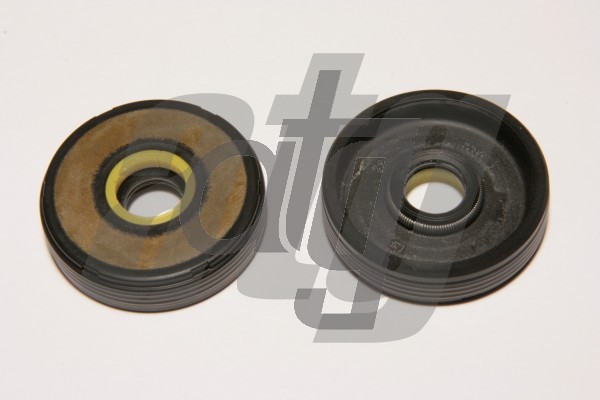 Power steering oil seal