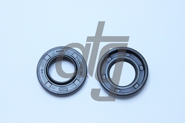 Power steering oil seal