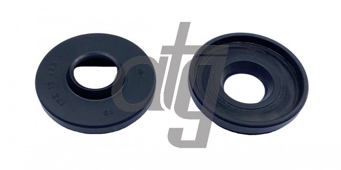 Power steering oil seal