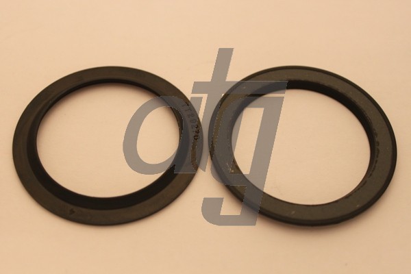 Power steering oil seal