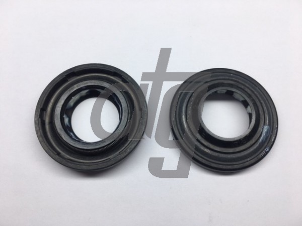 Power steering oil seal