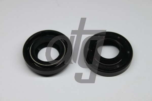 Power steering oil seal