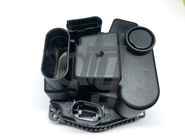 Steering rack control unit cover<br><br>MERCEDES<br> LAND ROVER<br><br>
