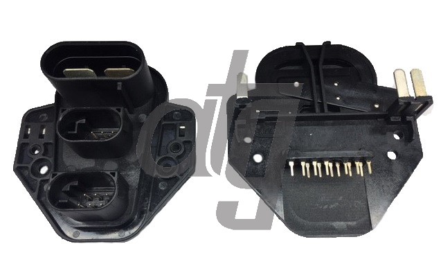 Electric steering rack control unit connector